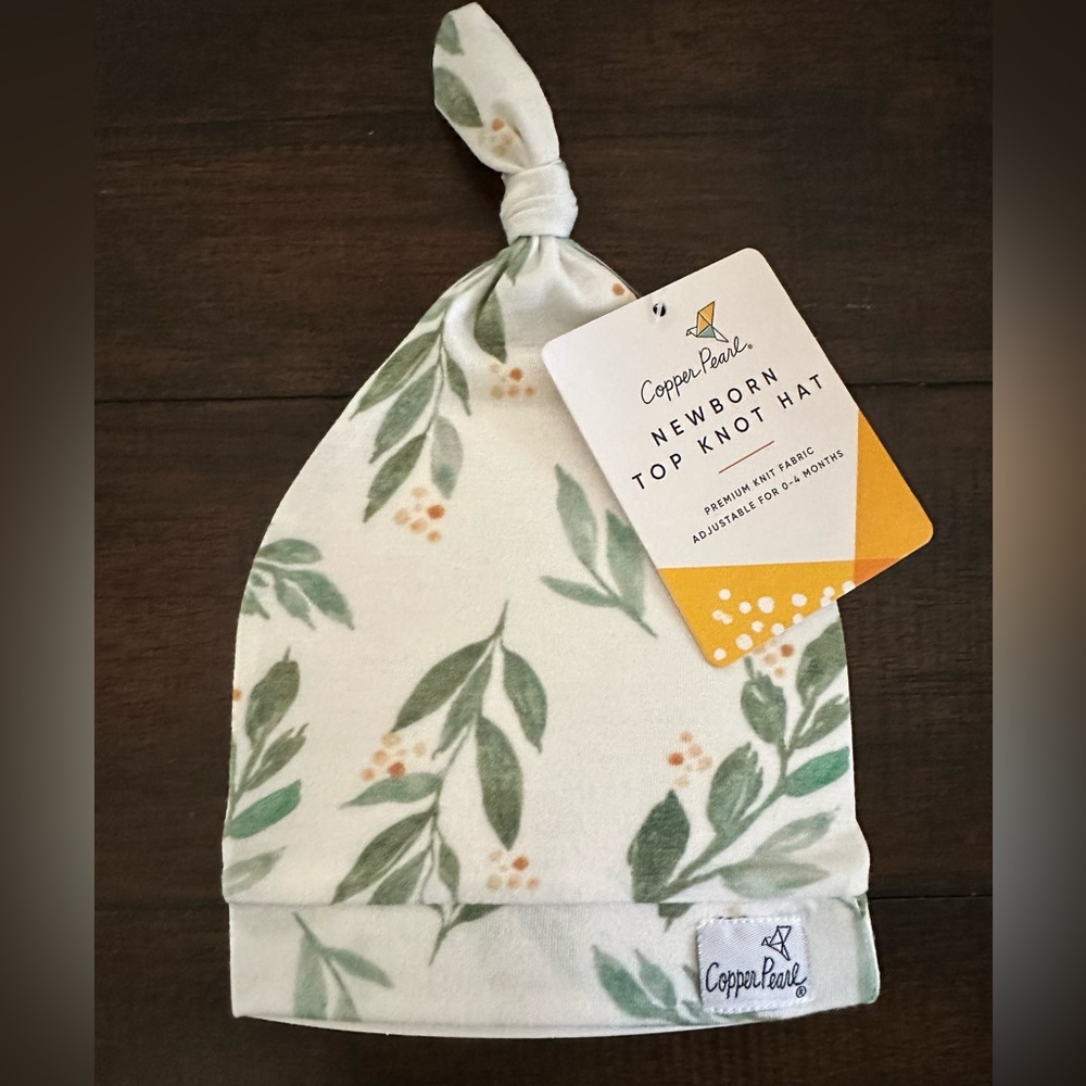 NWT Copper Pearl Newborn Top Knot Hat